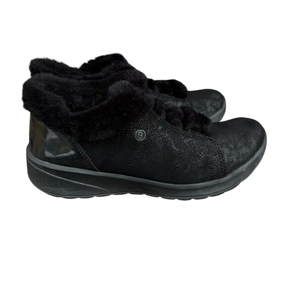 Bzees Golden Winter Bootie Size 6 Faux Fur Trim Cushioned Warm Ankle Boot - Picture 1 of 9